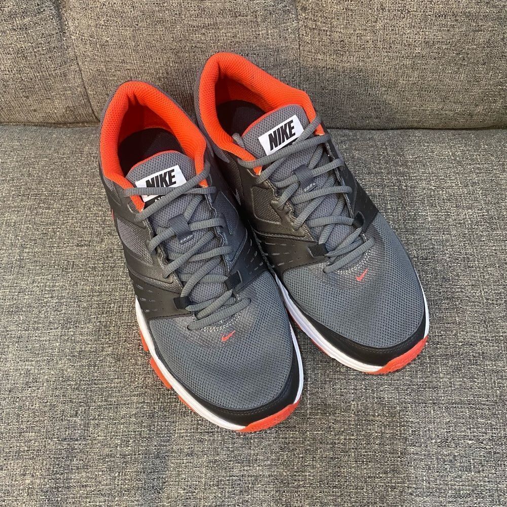 Nike Air 1 TR Running Sneakers Men Size 9.5